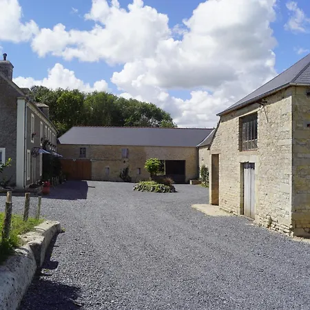 Bed & Breakfast Domaine Aux Leopards Normands