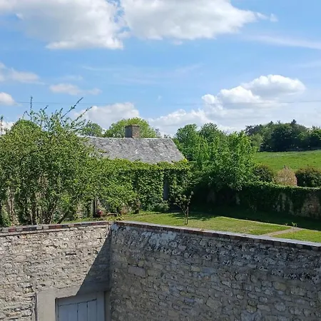 Domaine Aux Leopards Normands לינה וארוחת בוקר Mandeville-en-Bessin