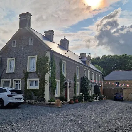 Oda ve Kahvaltı Domaine Aux Leopards Normands