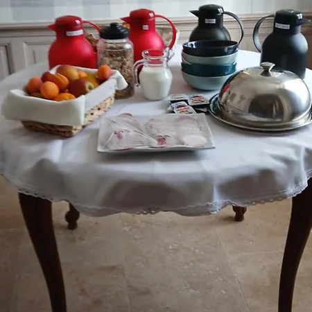 Domaine Aux Leopards Normands Bed & Breakfast 3*