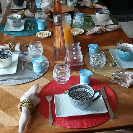 Oda ve Kahvaltı Ferme Aux Leopards Normands *