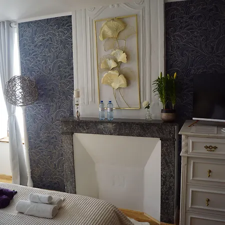 Domaine Aux Leopards Normands Bed & Breakfast