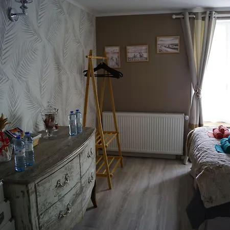 Bed & Breakfast Domaine Aux Leopards Normands