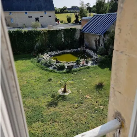 לינה וארוחת בוקר Domaine Aux Leopards Normands