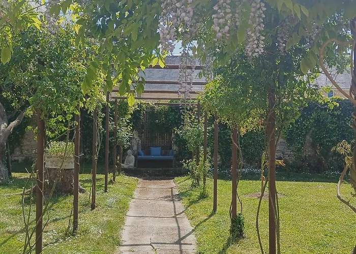 Bed & Breakfast Domaine Aux Leopards Normands