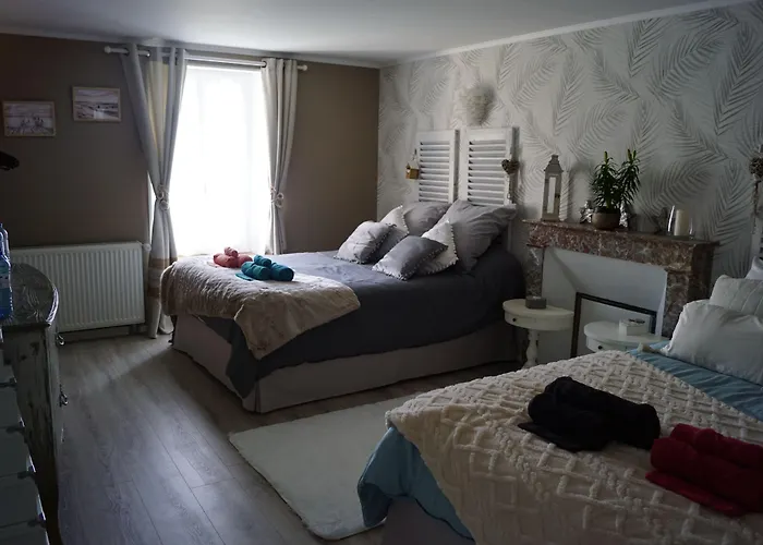 Domaine Aux Leopards Normands Bed & Breakfast